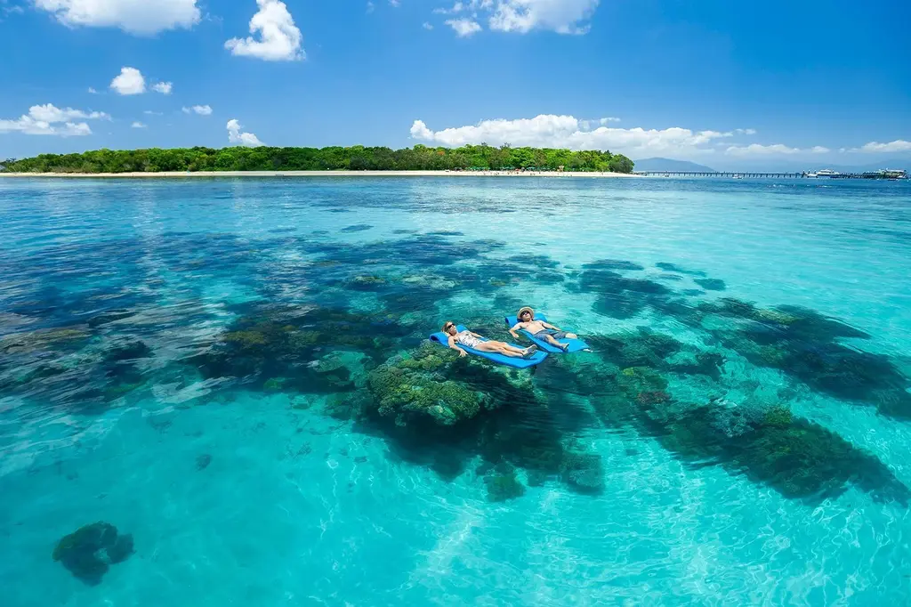 Green Island Resort image 8