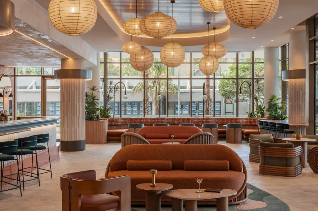 Avani Mooloolaba Beach Hotel image 9