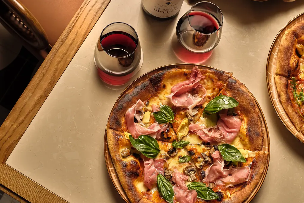 Crowne Plaza Fiji Nadi Bay Resort & Spa, an IHG Hotel image 7