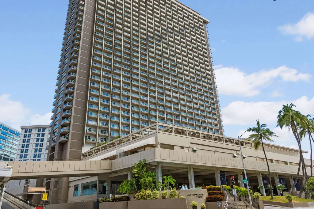 Ala Moana Honolulu by Mantra image 1