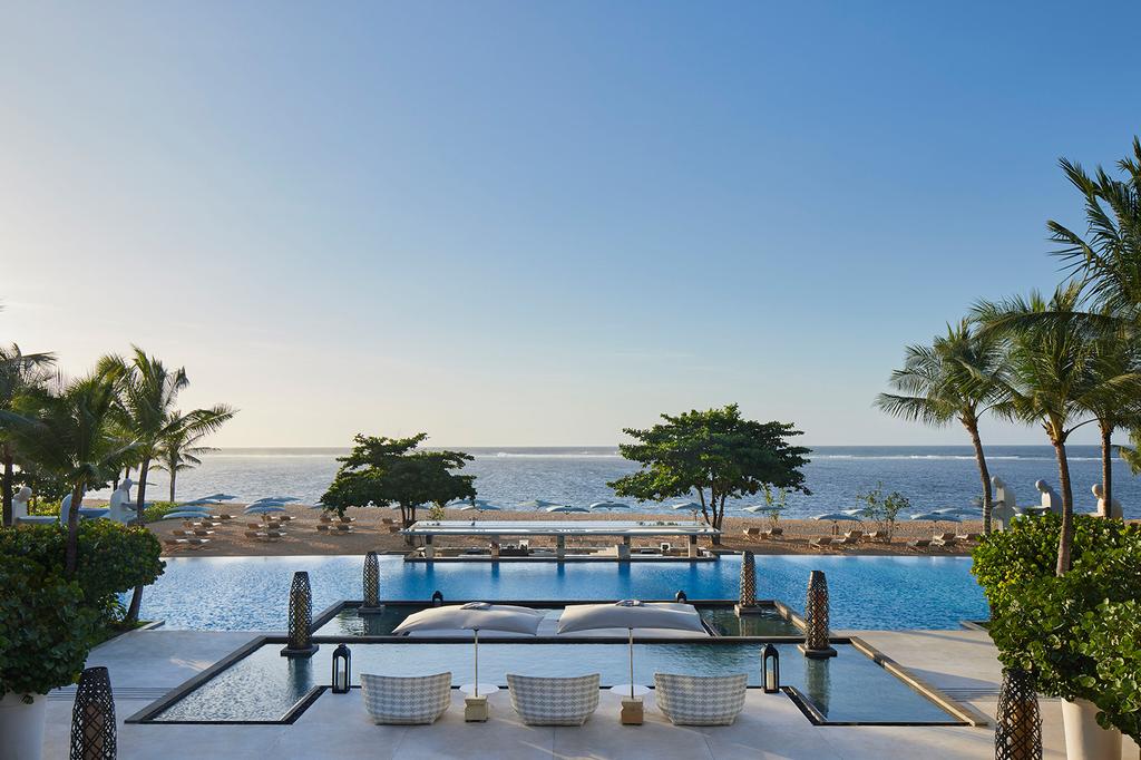 Mulia Resort image 2