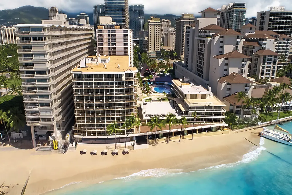 OUTRIGGER Reef Waikiki Beach Resort image 8