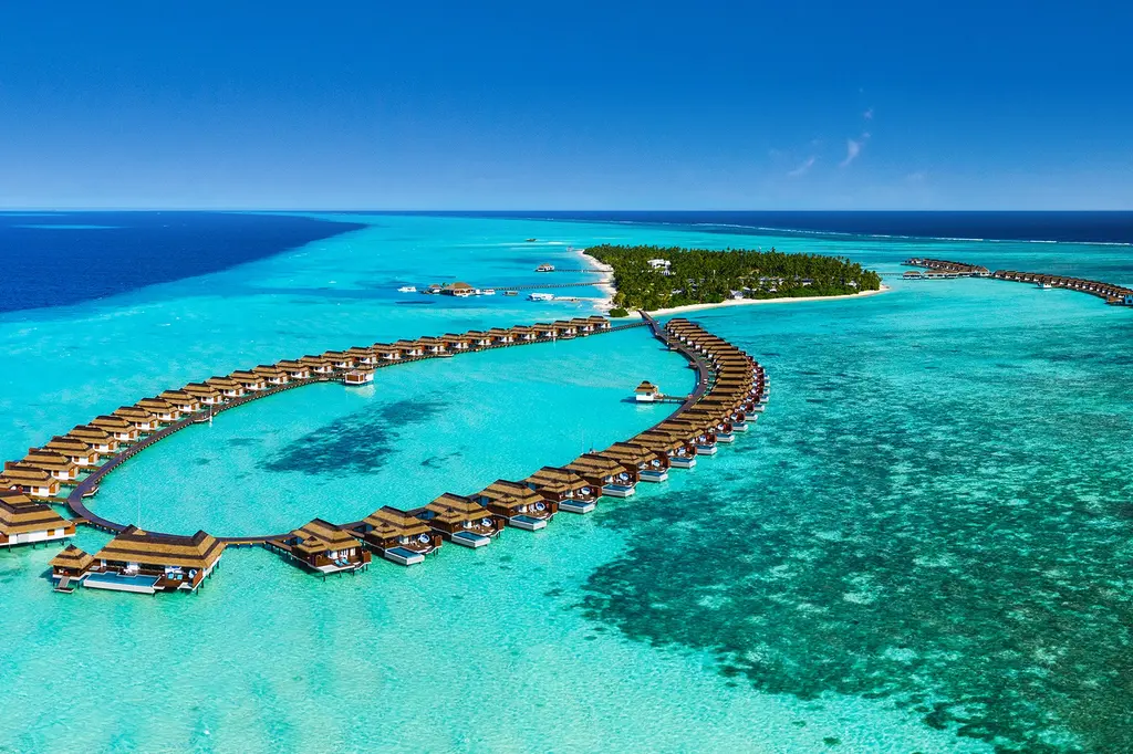 Pullman Maldives Maamutaa image 1