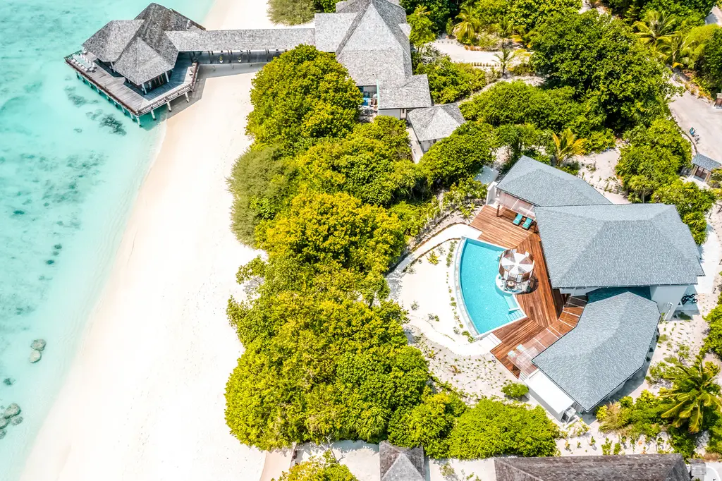 Hideaway Beach Resort and Spa image 9