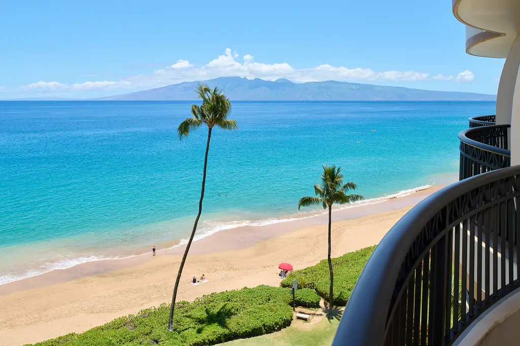 Royal Lahaina Resort & Bungalows image 7