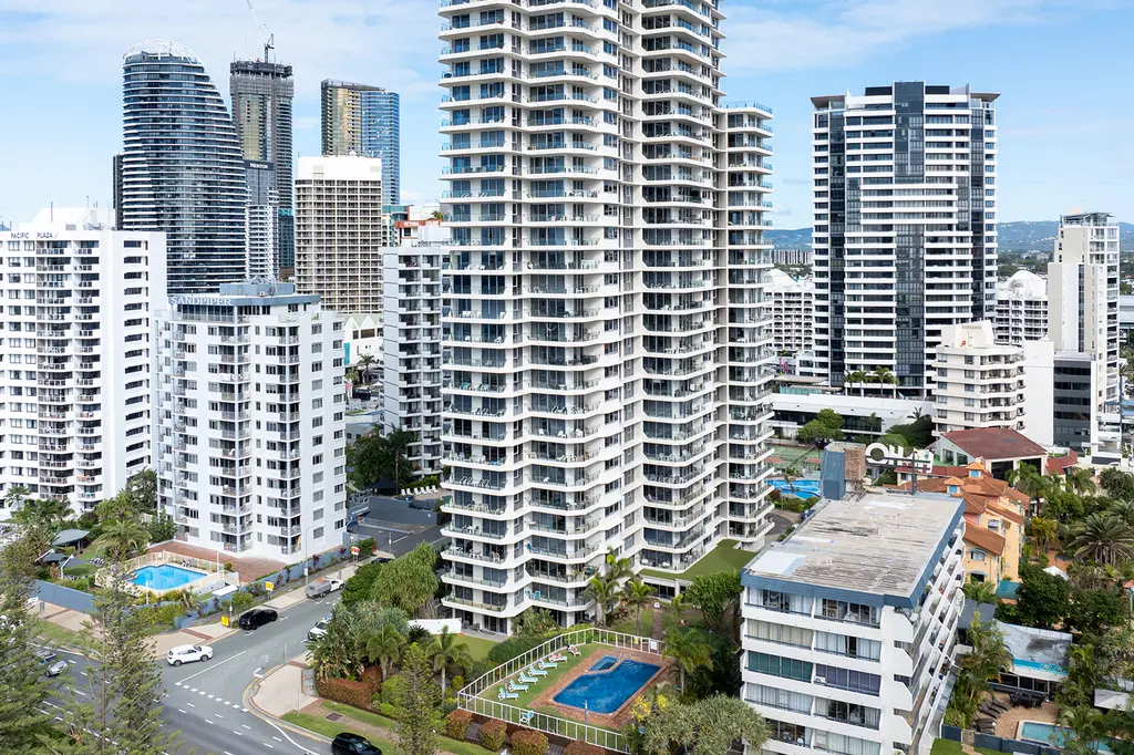 ULTIQA Beach Haven on Broadbeach image 4