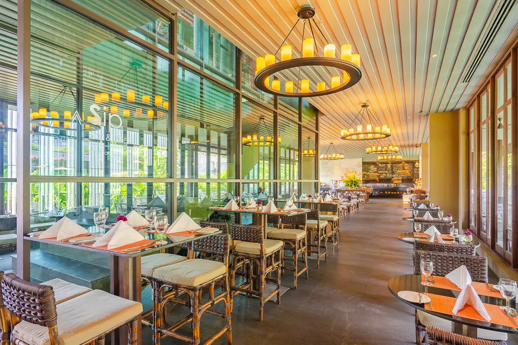 SUNSURI PHUKET, Nai Harn Beach image 7