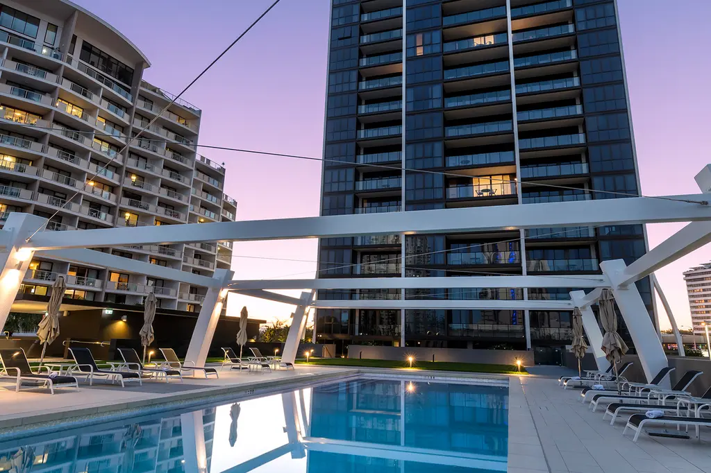 Avani Broadbeach Residences image 5