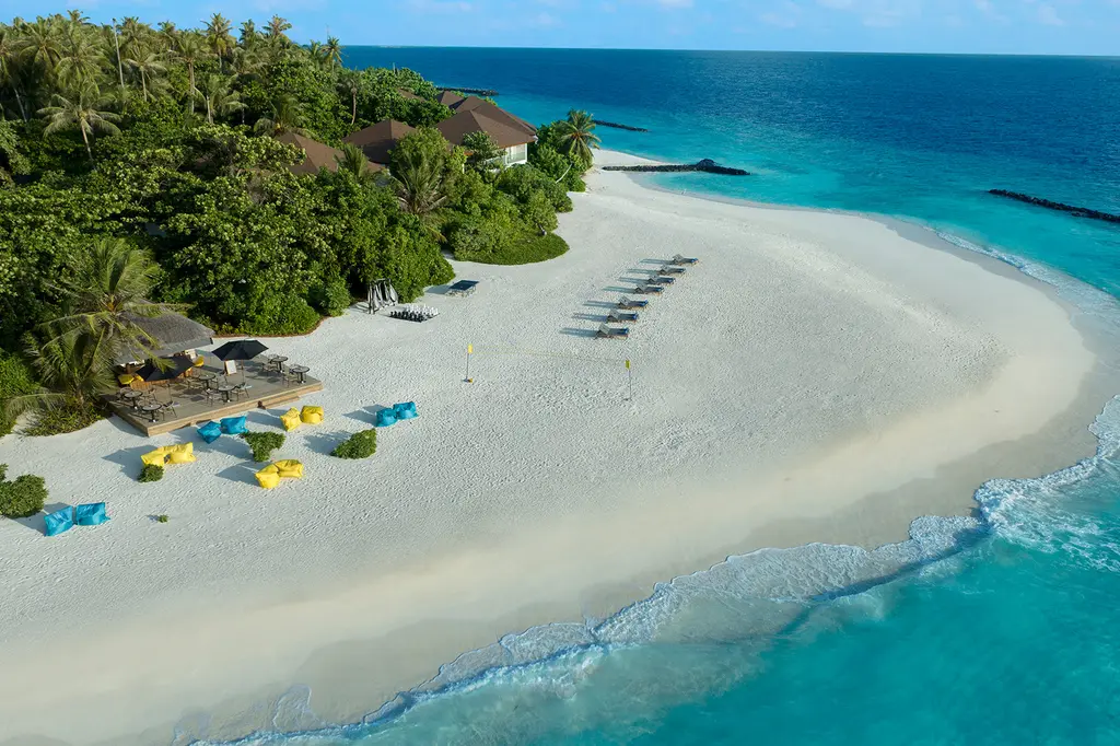 Avani+ Fares Maldives Resort image 9