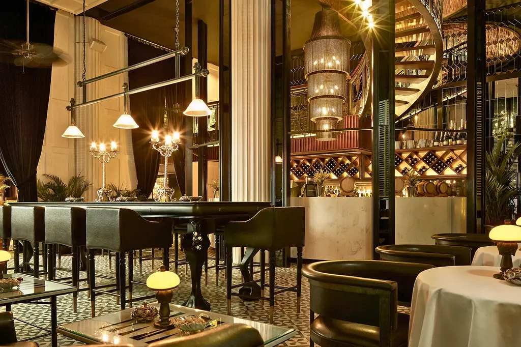 Double-Six Luxury Hotel image 10