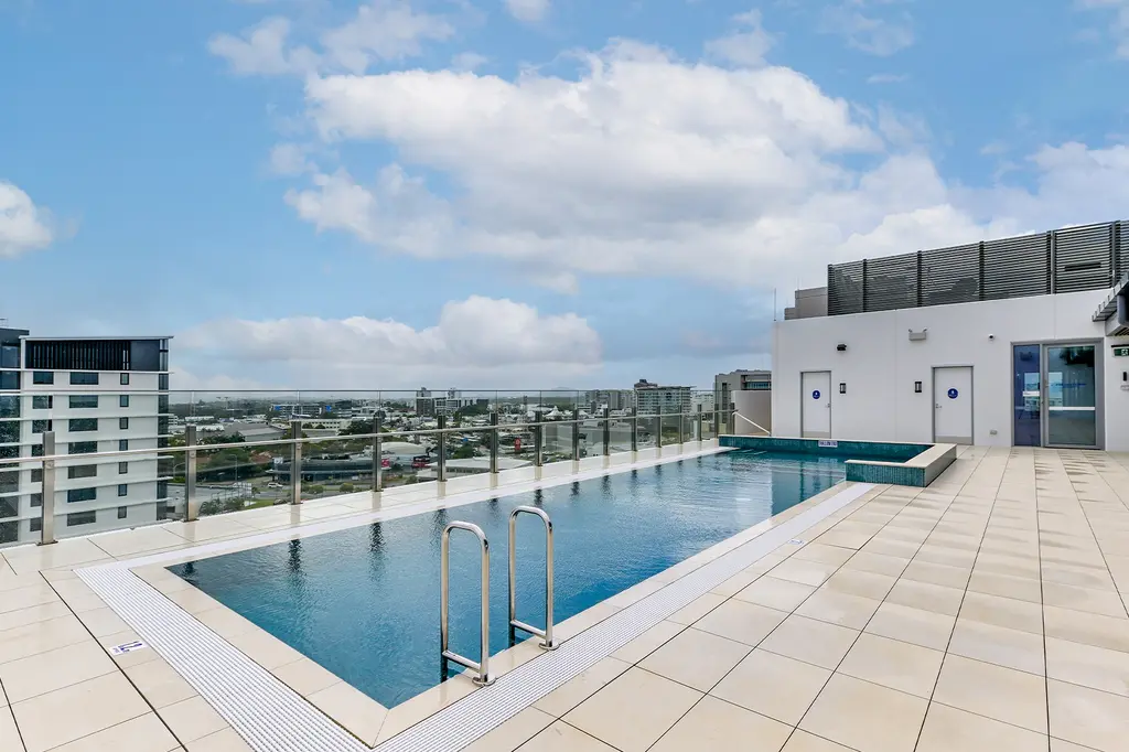 Holiday Inn & Suites Sunshine Coast image 6
