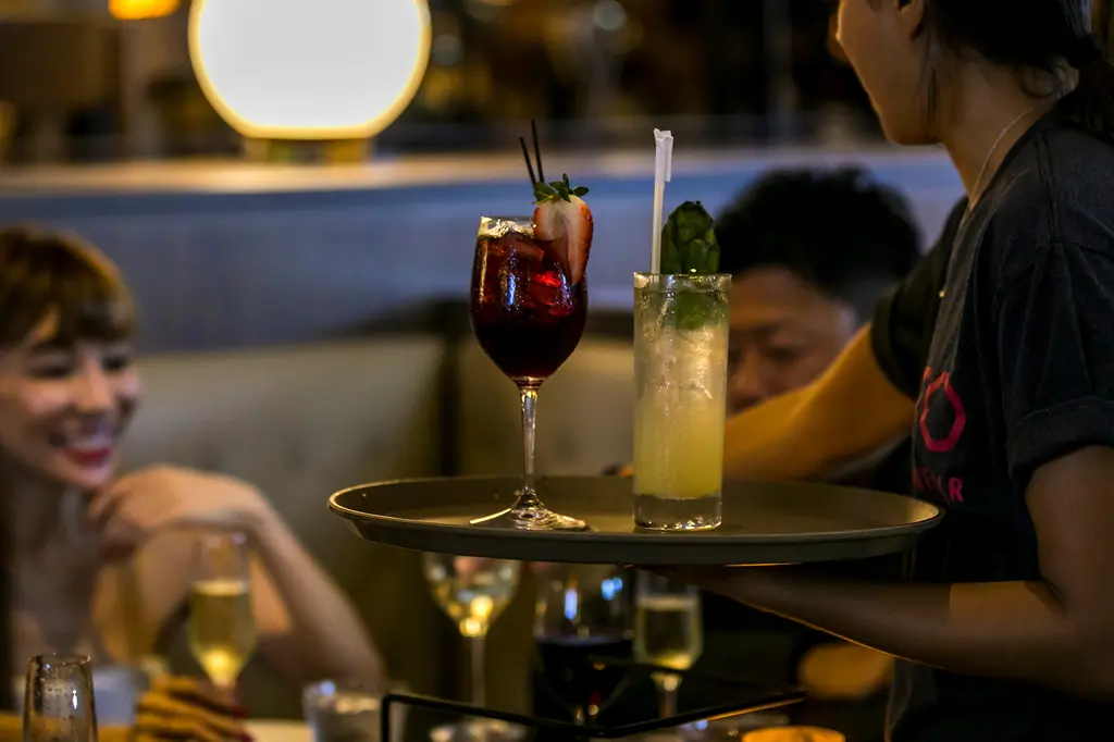 OUTRIGGER Waikīkī Paradise Hotel image 8