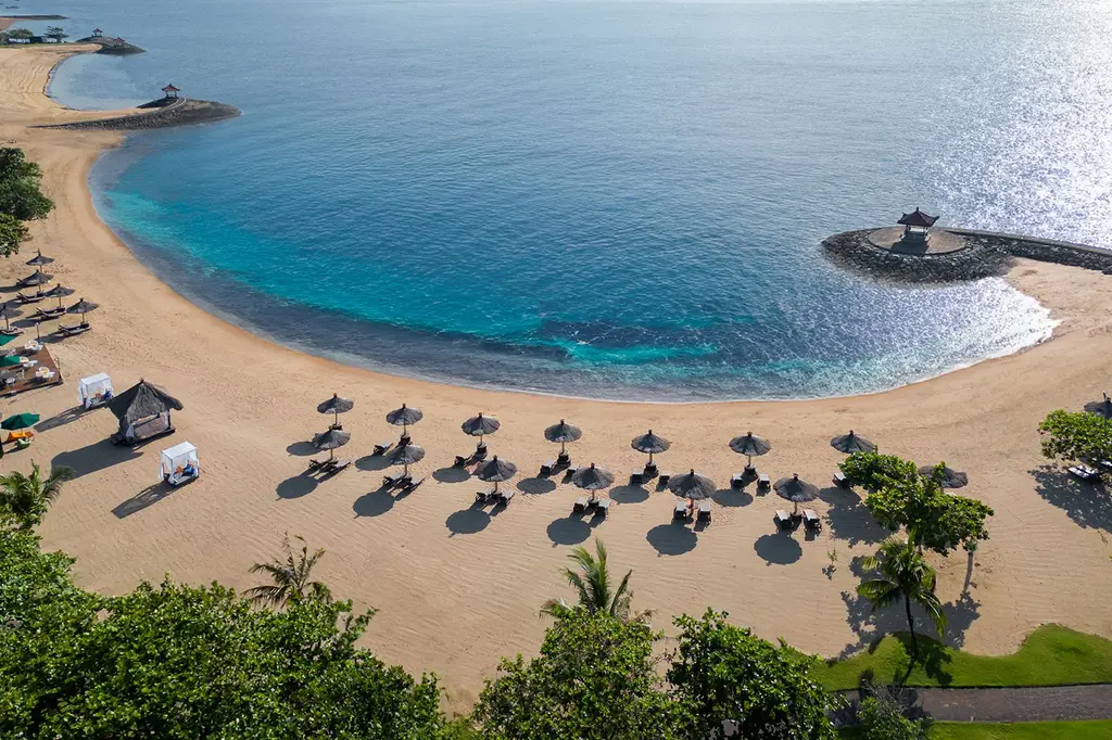 Bali Tropic Resort & Spa image 1