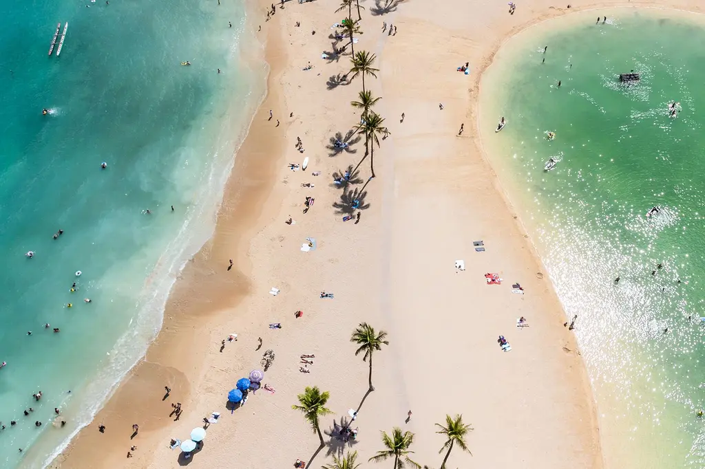 OUTRIGGER Waikiki Beachcomber Hotel image 8