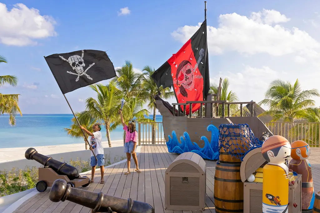 Centara Mirage Lagoon Maldives image 19