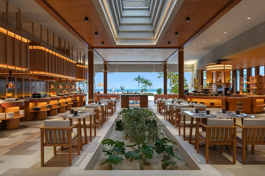 Centara Grand Lagoon Maldives image 16