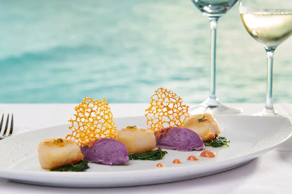 Sirru Fen Fushi – Private Lagoon Resort image 14