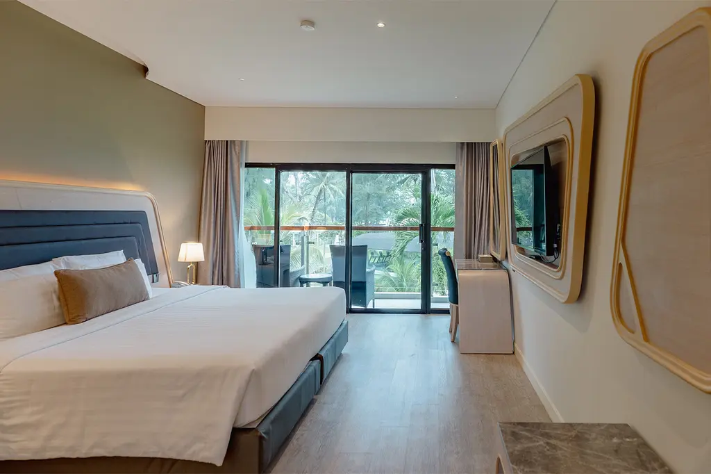 Amora Beach Resort Phuket image 3