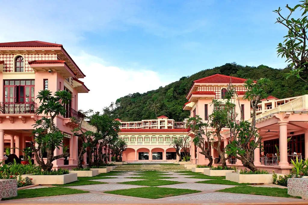 Centara Grand Beach Resort Phuket image 10