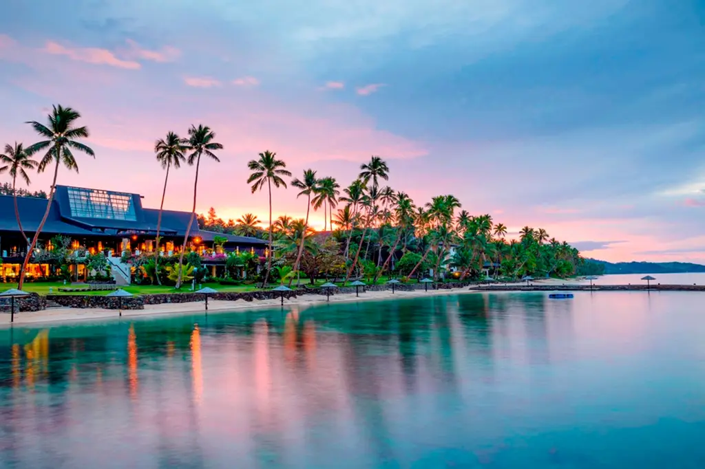 Warwick Fiji image 4