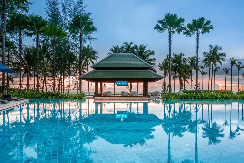 Grand Mercure Khao Lak Bangsak image 12