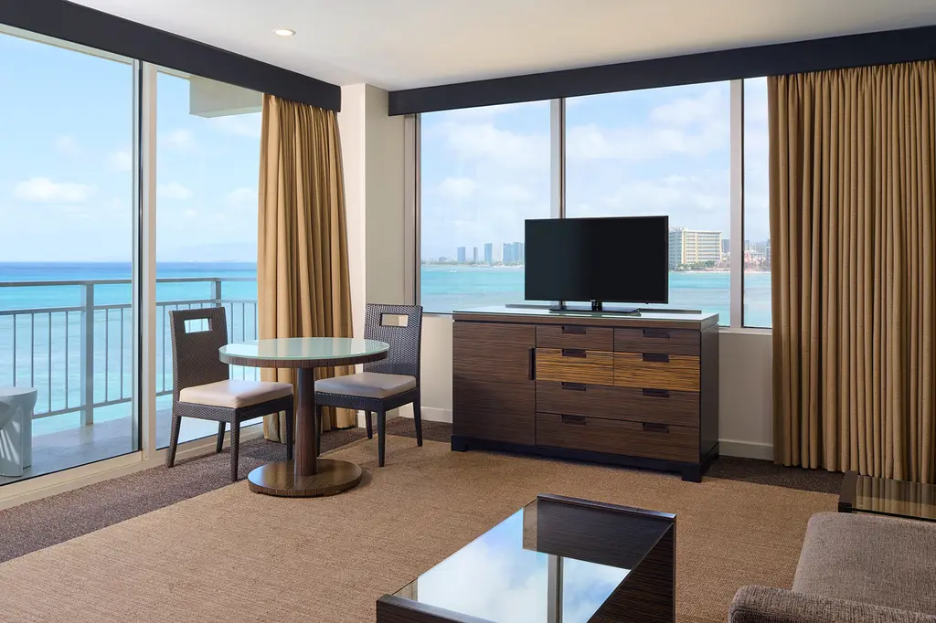 Kaimana Beach Hotel image 10