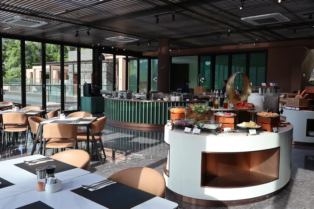 Wyndham Garden Phuket Kamala image 2